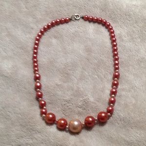 Coral hued vintage pearl 15" necklace